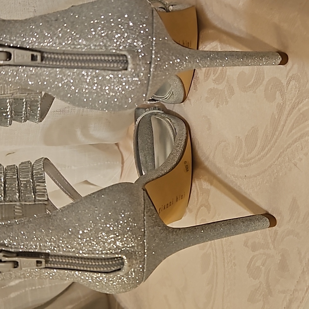 Gianni Binni Silver Heels - Picture 3 of 4